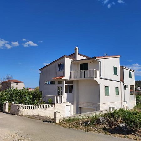 Apartment Arka Vinisce Exterior foto