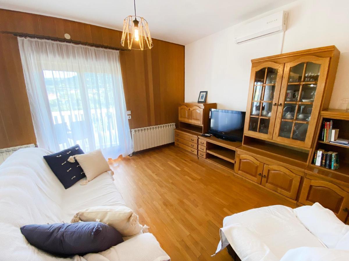 Apartment Arka Vinisce Exterior foto