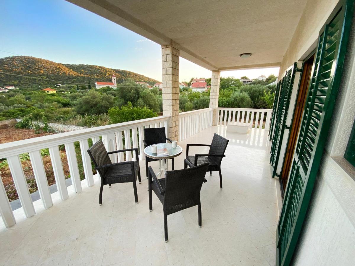 Apartment Arka Vinisce Exterior foto