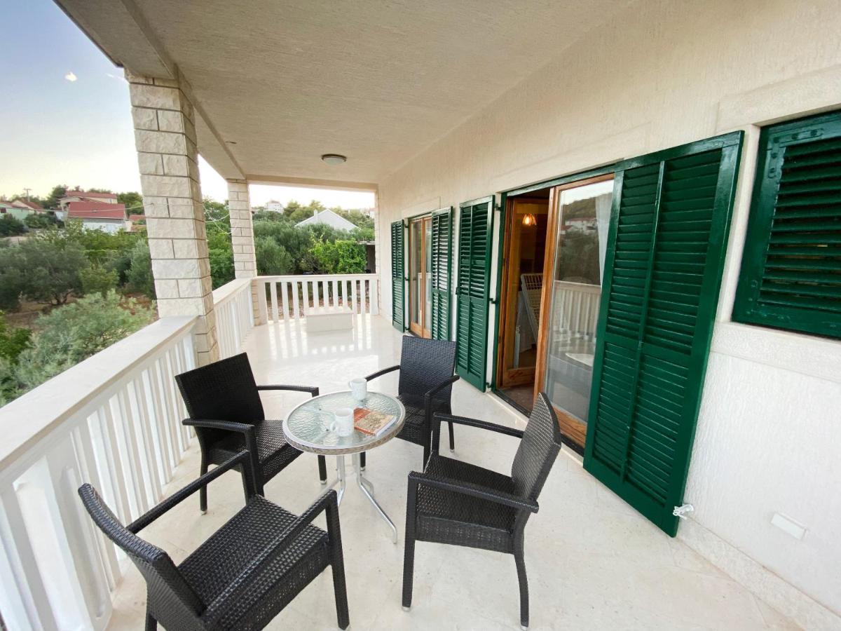 Apartment Arka Vinisce Exterior foto