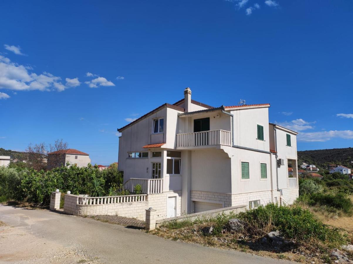 Apartment Arka Vinisce Exterior foto