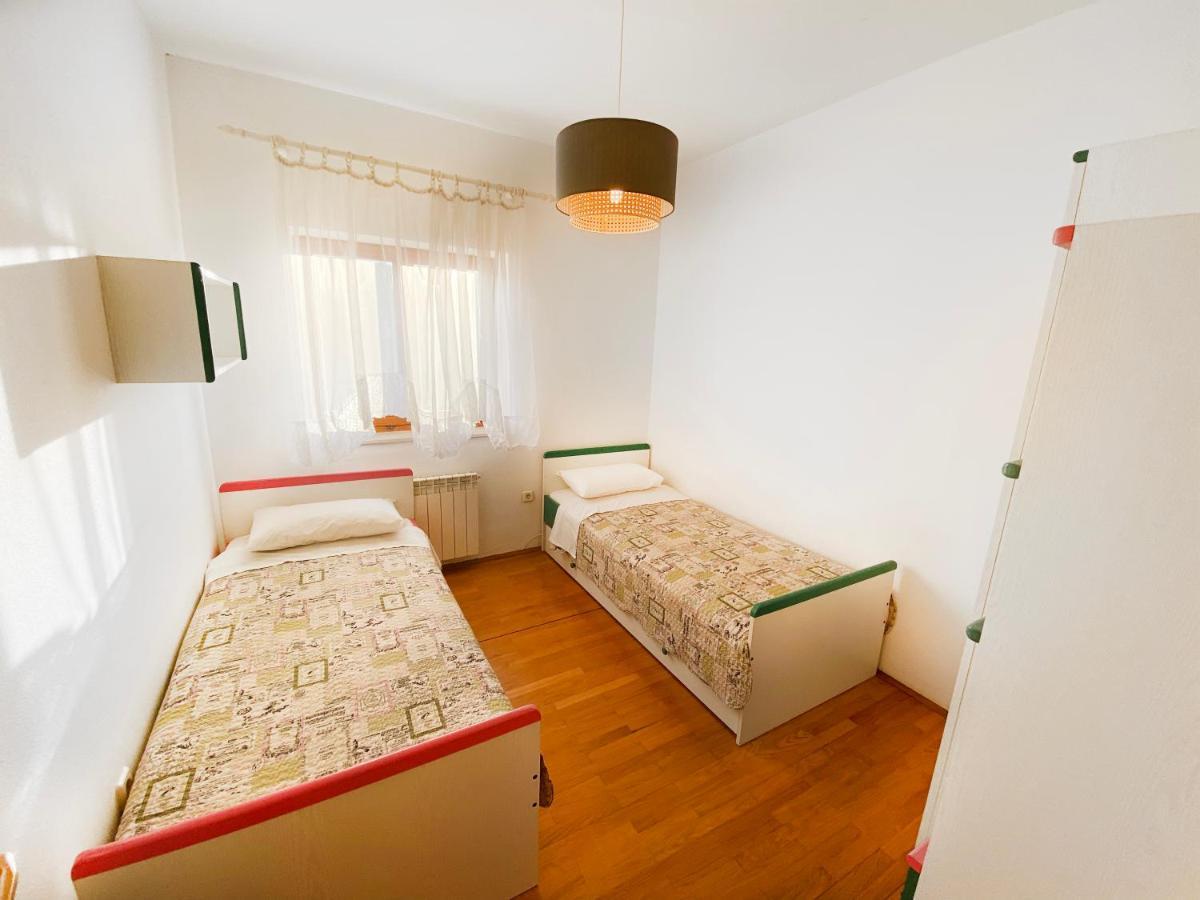 Apartment Arka Vinisce Exterior foto